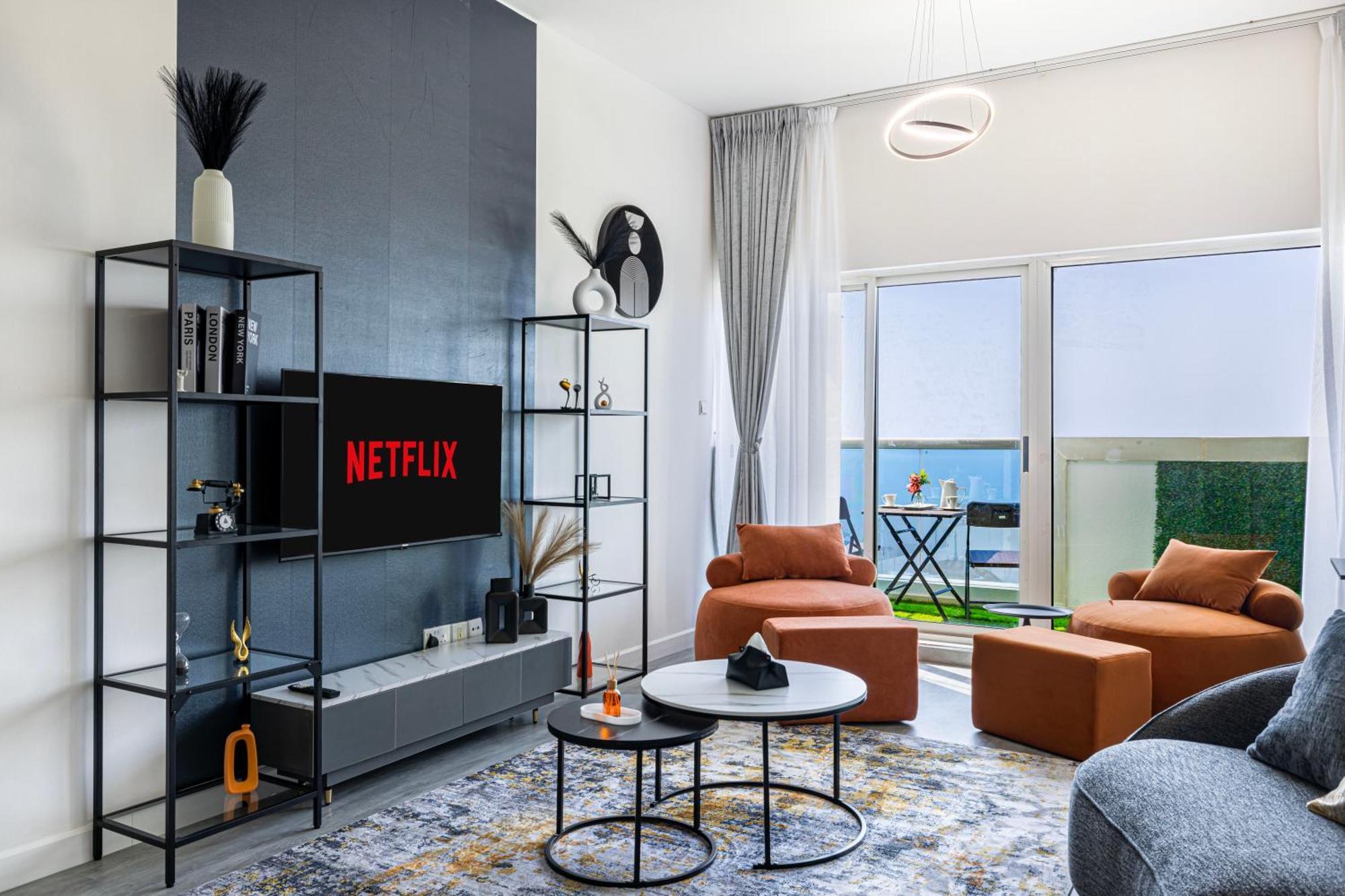 Apartment Sleek Nordic Style Seaview